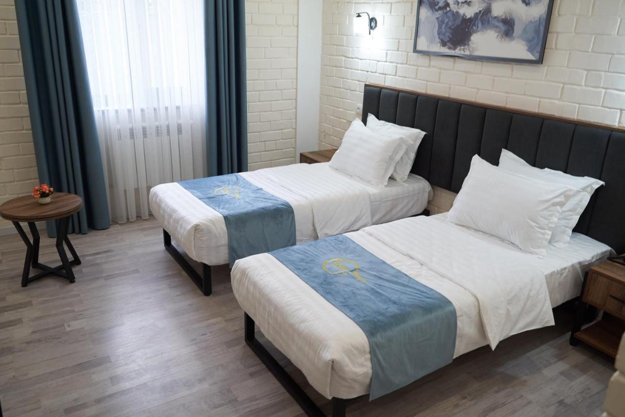 Vatan Plaza Hotell Tasjkent Exteriör bild