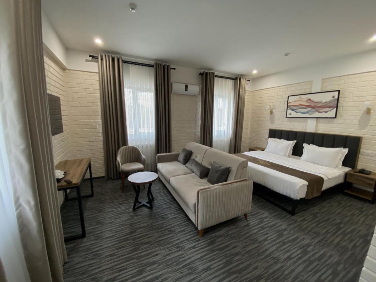 Vatan Plaza Hotell Tasjkent Exteriör bild