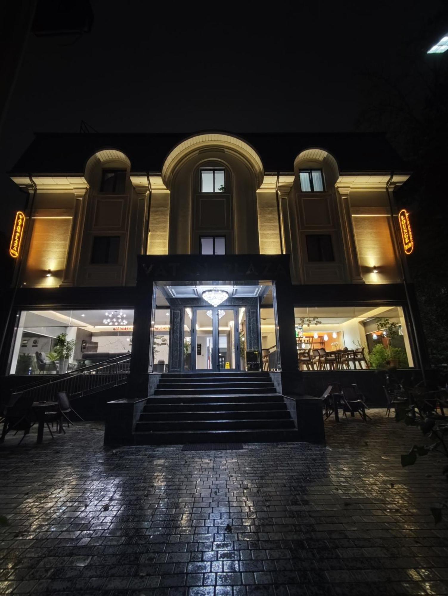 Vatan Plaza Hotell Tasjkent Exteriör bild